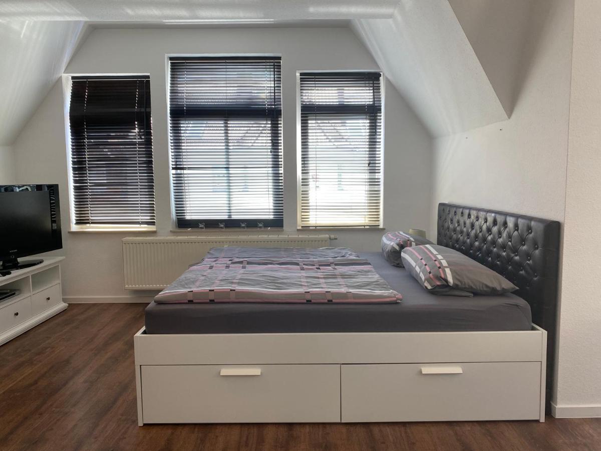 ארפורט Kleines Apartment In Bahnhofsnaehe מראה חיצוני תמונה